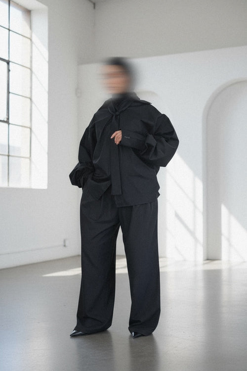 CHEMISE CRAVATE OVERSIZE NOIRE — ÉDITION WORKWEAR