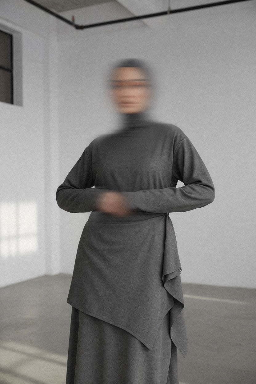 ENSEMBLE LAYERING ANTHRACITE — ROBE & CAPE