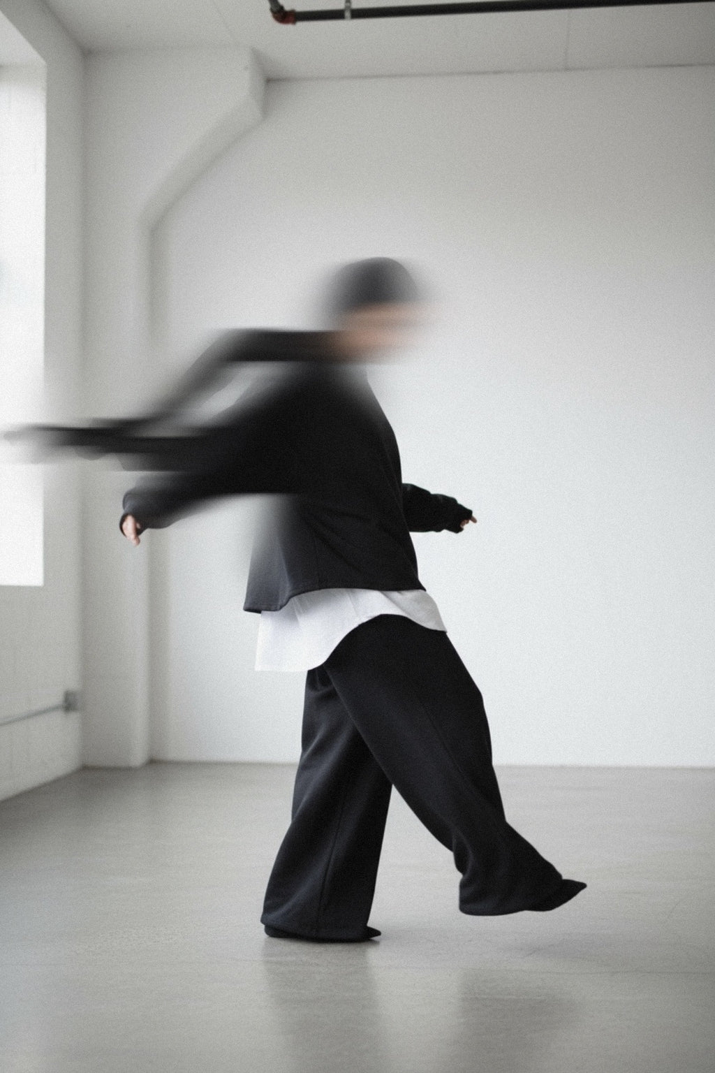 ENSEMBLE LAYERING — PULL & CHEMISE