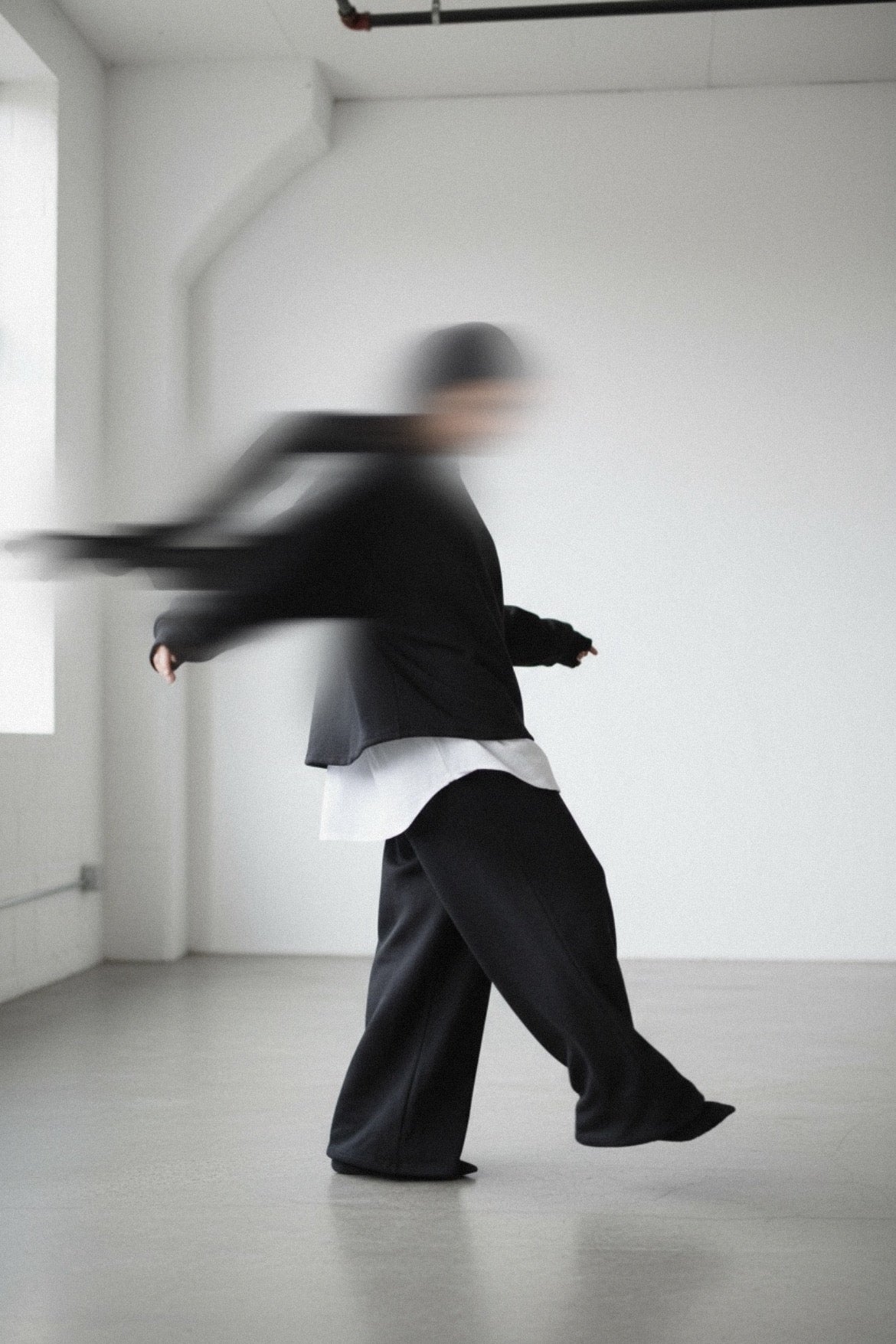 ENSEMBLE LAYERING — PULL & CHEMISE