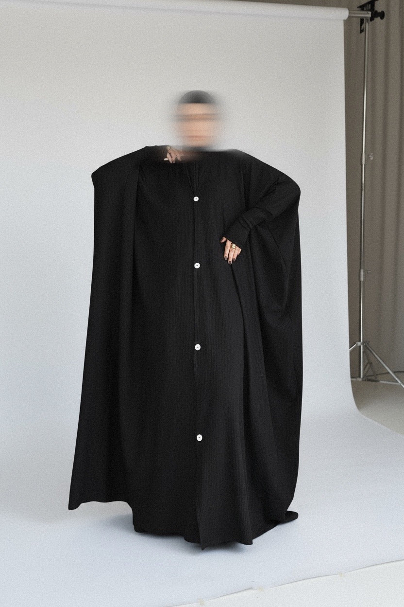 ROBE ABAYA SAOUDIENNE NOIRE — ÉDITION CÔTELÉ