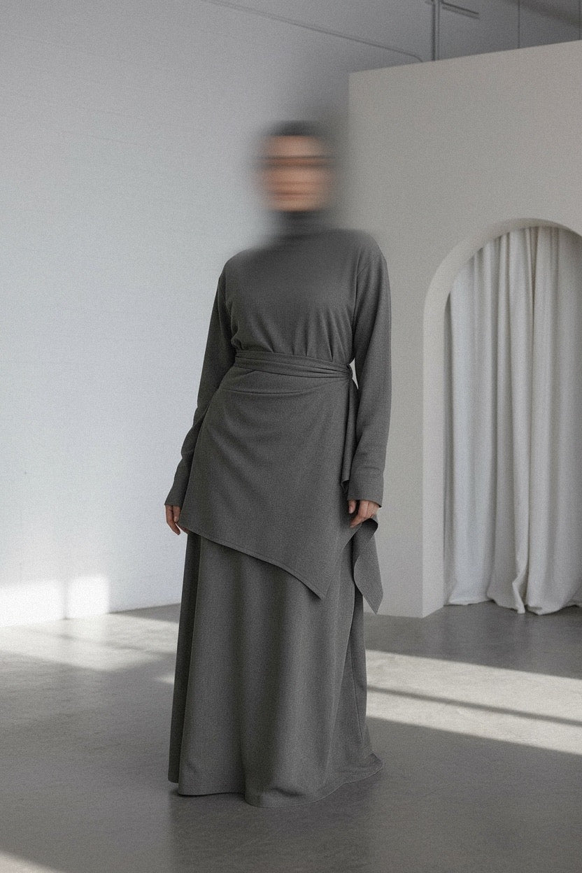 ENSEMBLE LAYERING ANTHRACITE — ROBE & CAPE